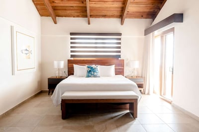 Luxury Villa Photo #39