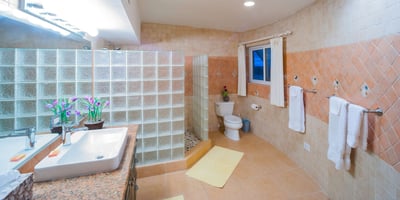 Luxury Villa Photo #15