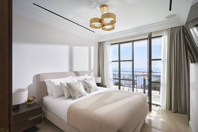 Luxury Villa Photo #8