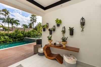 Luxury Villa Photo #5