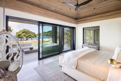 Luxury Villa Photo #9