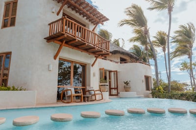 Luxury Villa Photo #18