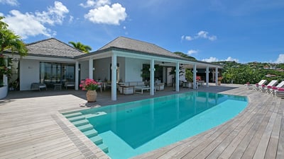Luxury Villa Photo #3