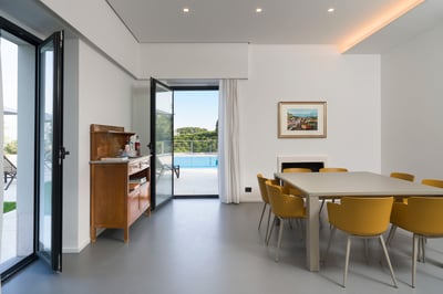 Luxury Villa Photo #24