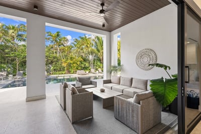 Luxury Villa Photo #9