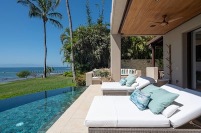 Luxury Villa Photo #9