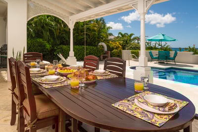 Luxury Villa Photo #9
