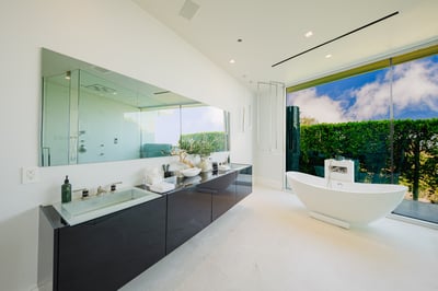 Luxury Villa Photo #40