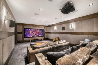 Luxury Villa Photo #25