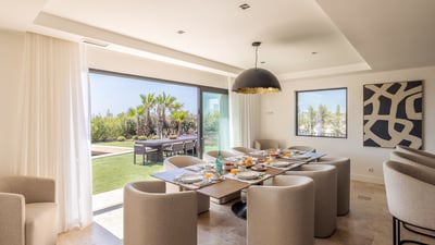 Luxury Villa Photo #12