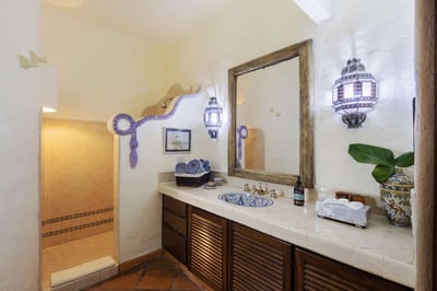 Luxury Villa Photo #37