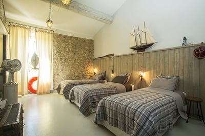Luxury Villa Photo #17