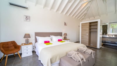 Luxury Villa Photo #46