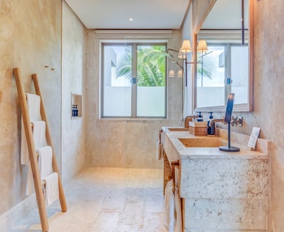 Luxury Villa Photo #79