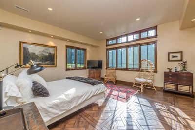 Luxury Villa Photo #14