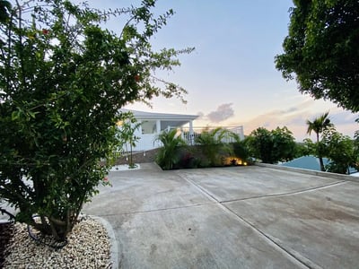 Luxury Villa Photo #8