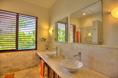 Luxury Villa Photo #24
