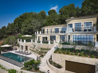 Luxury Villa Photo #2