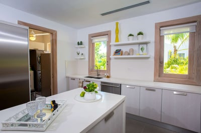 Luxury Villa Photo #17