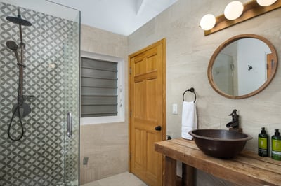 Luxury Villa Photo #35