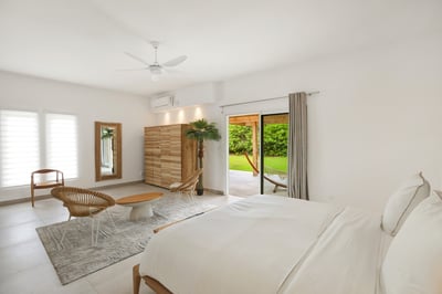 Luxury Villa Photo #59