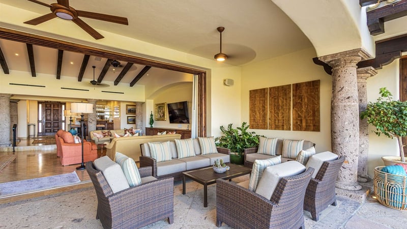 Casa Lomboy