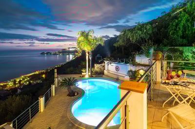 Luxury Villa Photo #7
