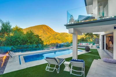 Luxury Villa Photo #6