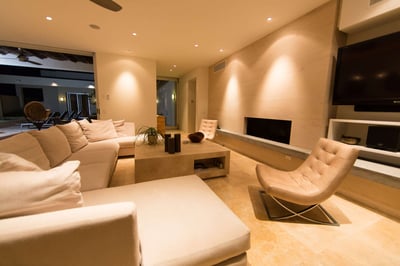 Luxury Villa Photo #13