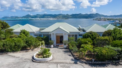 Luxury Villa Photo #29