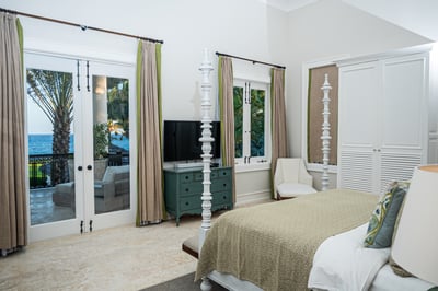 Luxury Villa Photo #37