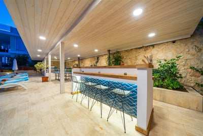 Luxury Villa Photo #15