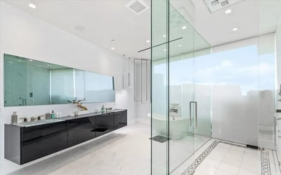 Luxury Villa Photo #45