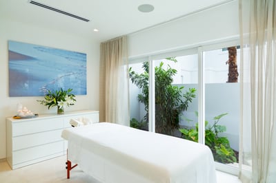Luxury Villa Photo #35