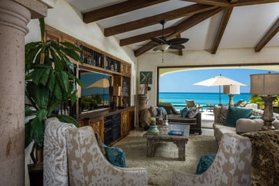 Luxury Villa Photo #23