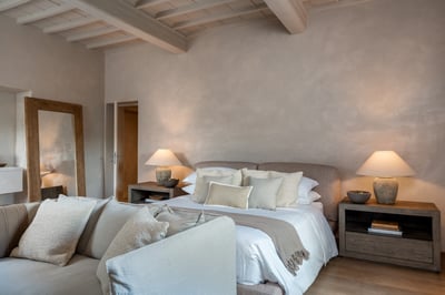 Impruneta Primary Suite