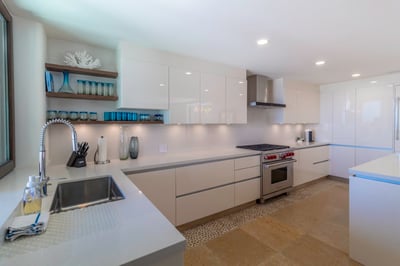 Luxury Villa Photo #22
