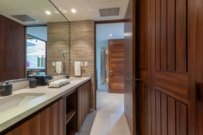 Luxury Villa Photo #42