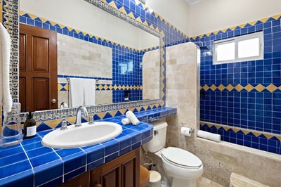 Luxury Villa Photo #24