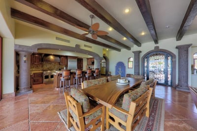 Luxury Villa Photo #15