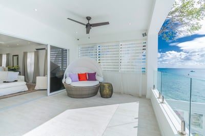 Luxury Villa Photo #32