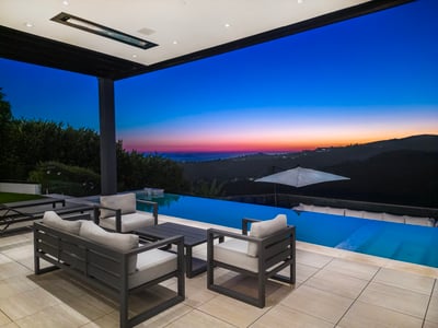 Luxury Villa Photo #9