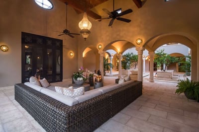 Luxury Villa Photo #25