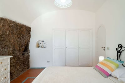 Luxury Villa Photo #38
