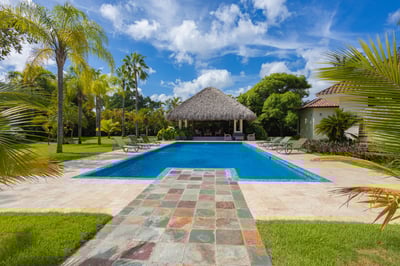 Luxury Villa Photo #5