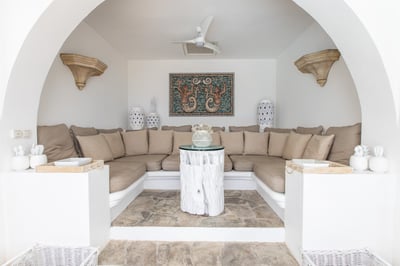 Luxury Villa Photo #12
