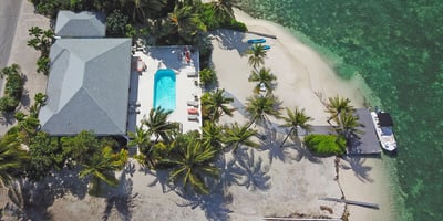 Luxury Villa Photo #2