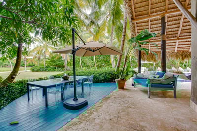 Luxury Villa Photo #9