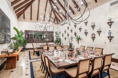 Luxury Villa Photo #13