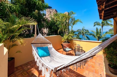 Luxury Villa Photo #14